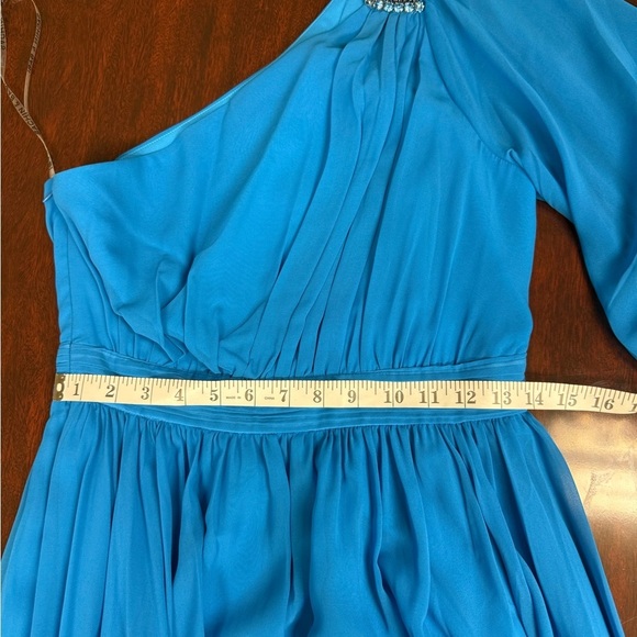 Sachin & Babi Size 2 Blue Makayla One-Shoulder Blouson-Sleeve Gown Dress Prom - Picture 15 of 15